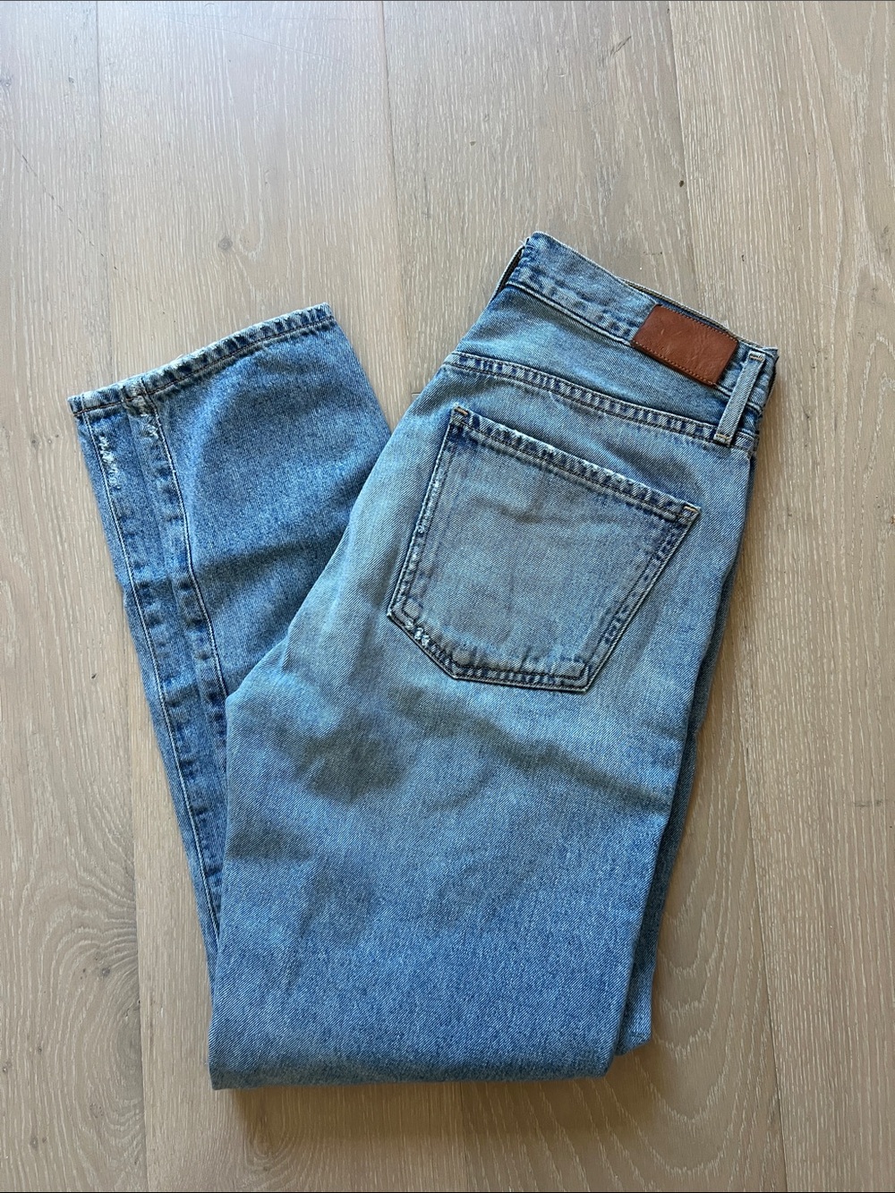 Citizens of Humanity Liya cropped jeans in vintage wash. Size 26